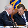 Азаров окончательно отрекся от Януковича